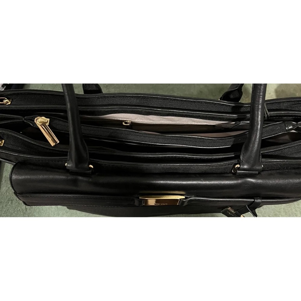 Tumi Hayward Triple Compartment Bag New With Tags - Picture 2 of 3
